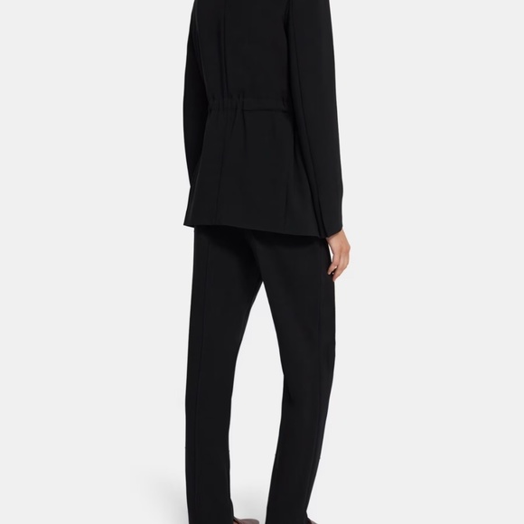 Theory Jacket in Crepe - Picture 2 of 7